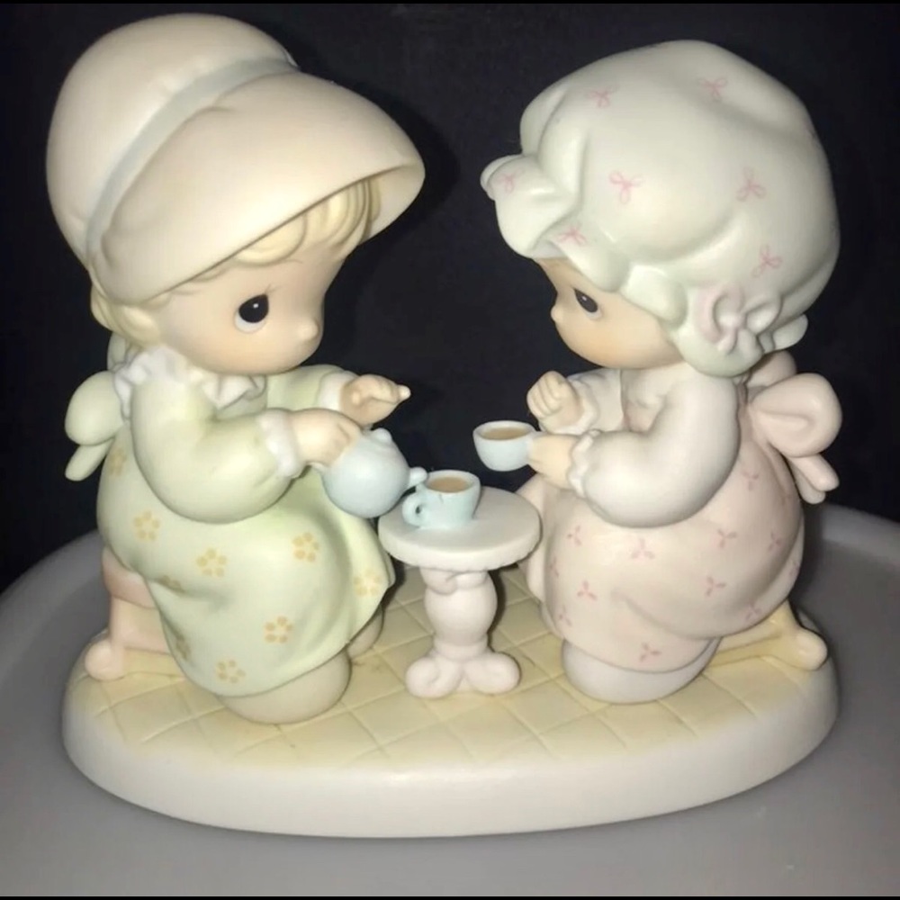 Precious Moments- Friendship Hits the Spot